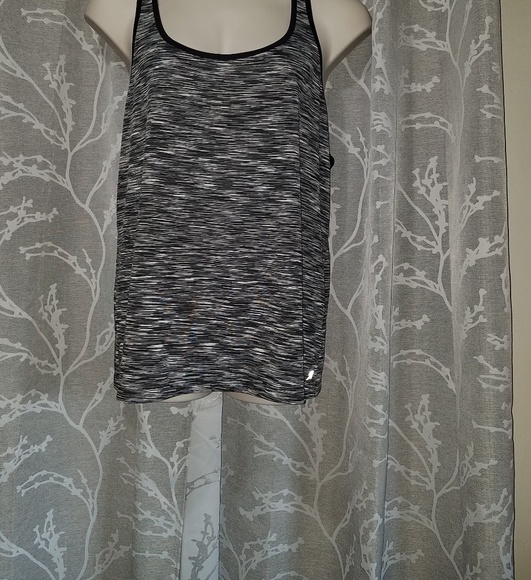 Plus suze tank top - Picture 4 of 6